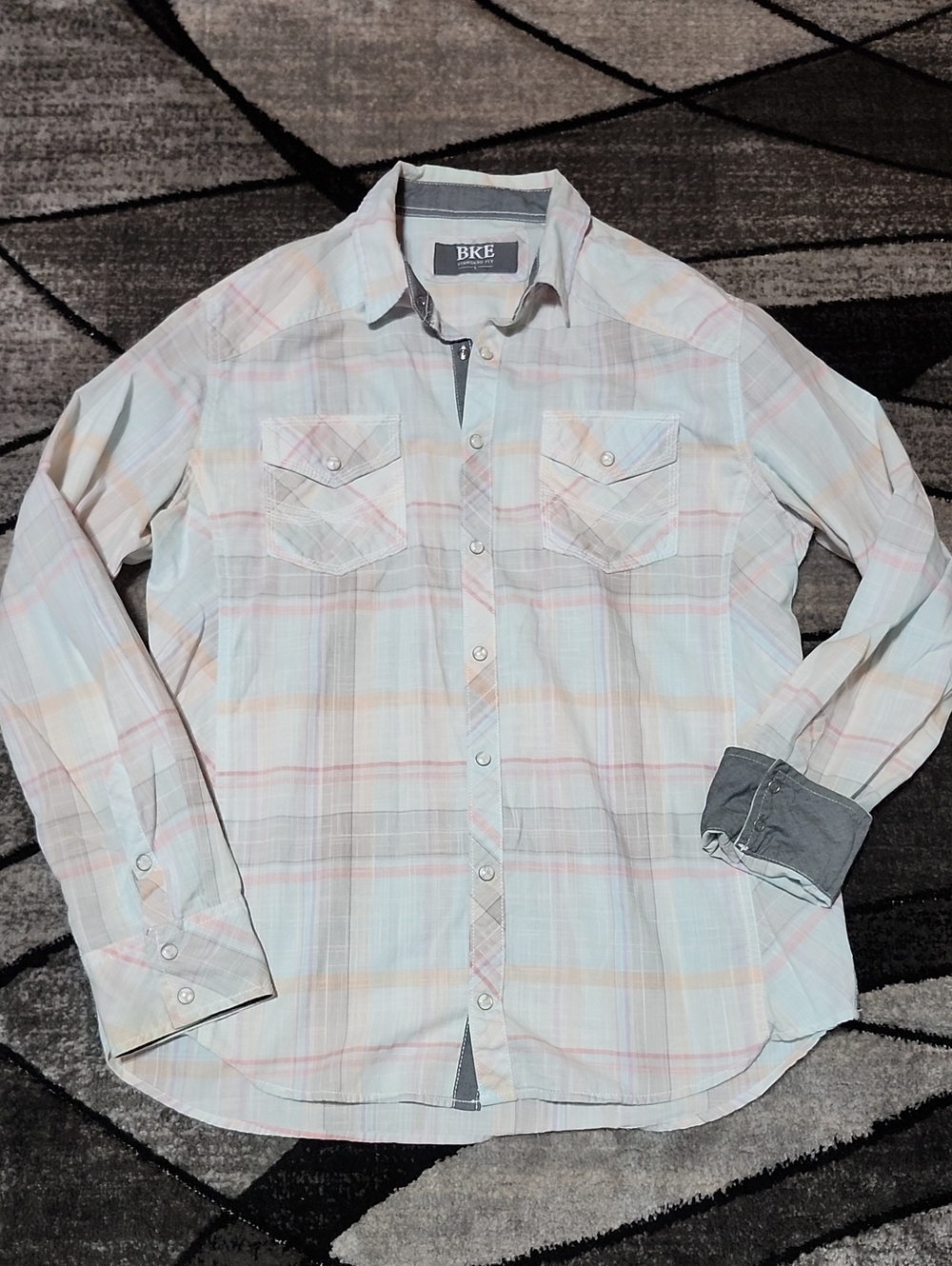 BKE EMBROIDERED PASTEL PLAID PEARL SNAP-BUTTON STANDARD FIT LONG-SLEEVE SHIRT